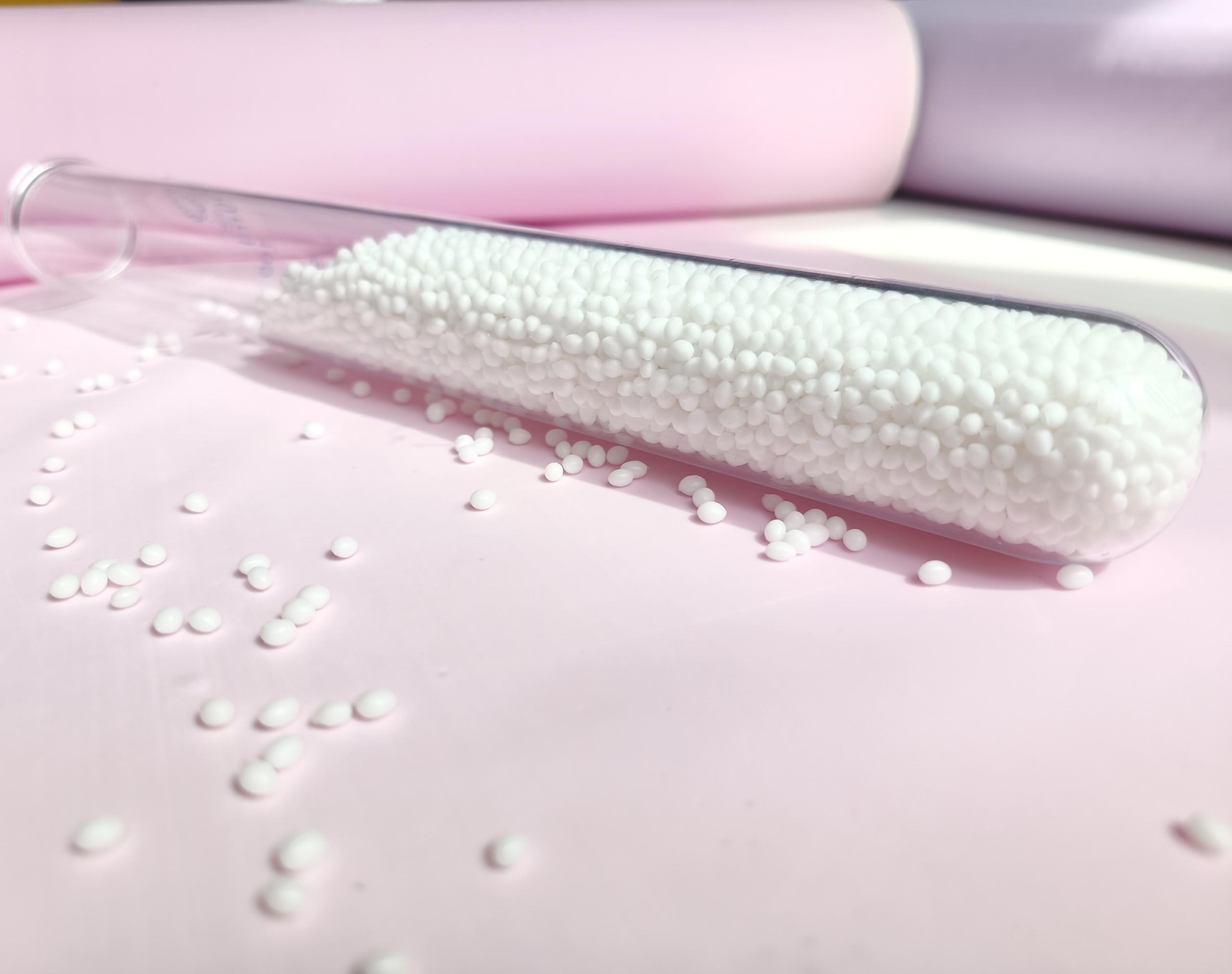 Ang Si-TPV cloudy feel film usa ka Labihan nga silky feel material nga walay Dugang nga Coating, nga mahimong i-print gamit ang komplikadong mga pattern, numero, pulong, logo, talagsaon nga graphic nga mga hulagway ug uban pa.Gigamit kini sa lain-laing mga produkto: sapot, sapatos, kalo, bag, dulaan, aksesorya, sports ug mga gamit sa gawas, ug daghan pa.Naa man kini sa sports sa paglangoy o sa bisan unsang industriya sa paglalang, ang Si-TPV cloud feel film usa ka yano ug epektibo nga pamaagi.Sa mga termino sa texture, pagbati, kolor ug tulo-ka-dimensionalidad, kini dili hitupngan sa tradisyonal nga TPU film/Silicone film.Dugang pa, ang Si-TPV cloudy nga mga salida dali nga maprodyus ug mahigalaon sa kinaiyahan!